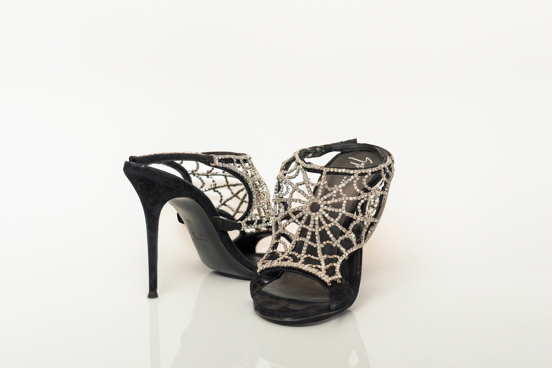SPIDER WEB SUEDE HEELS