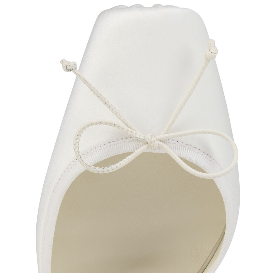 Christian Louboutin Cassia Ivory 100mm Lace-Up Pumps